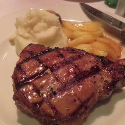 pork-chop-with-apples